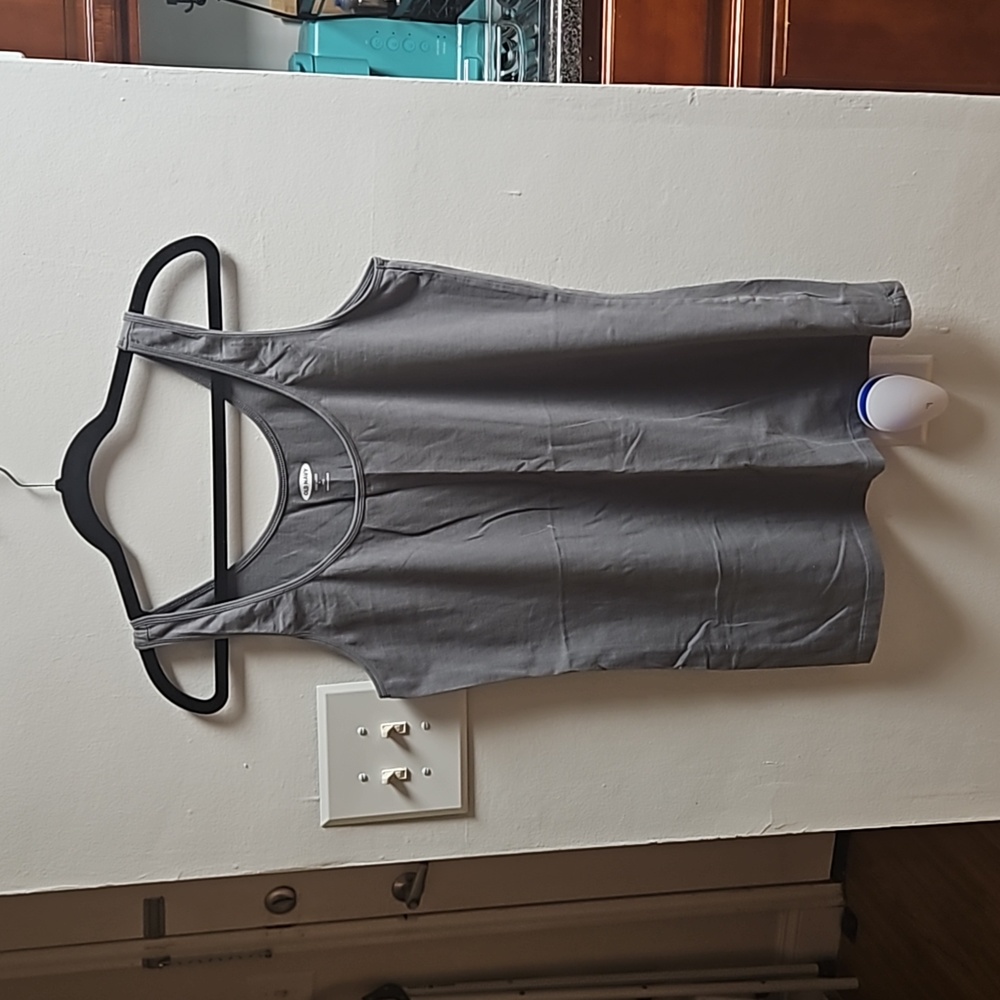 Old navy grey tank